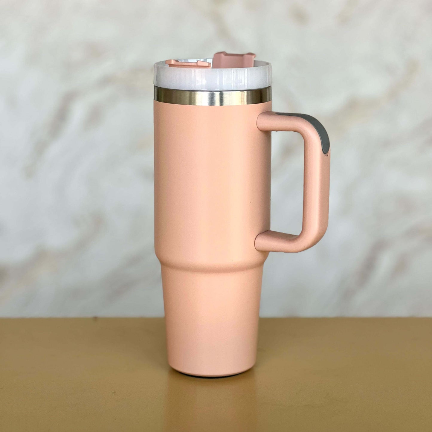 Urban Sip Leakproof Insulated Water Tumbler With Handle Arctic 900ml