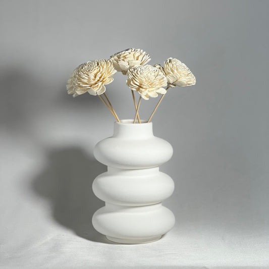 Ring Vase with Sola Flower