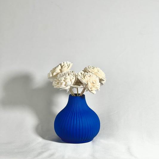 Bud Vase with Sola Flower