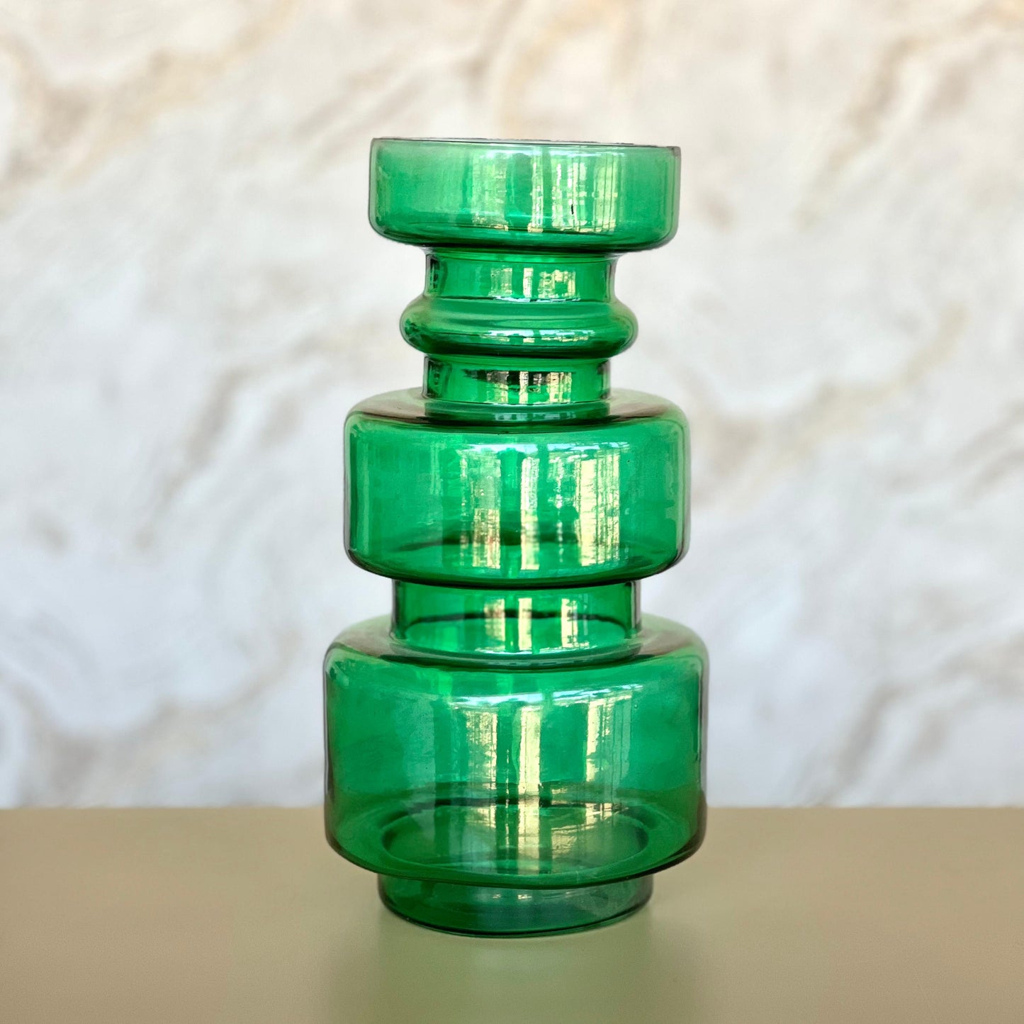 Emerald Aura Glass Vase