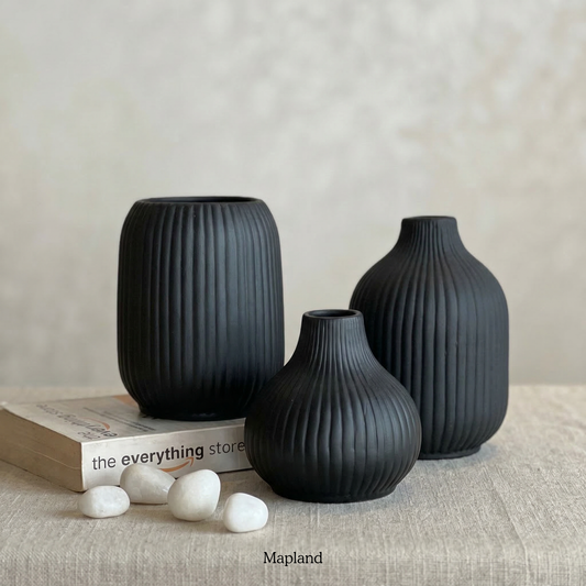 Dela Mola Ribbed Vase Set ceramic vase - angle view | Mapland